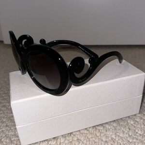 Baroque Prada Sunglasses Black perfect condition like New